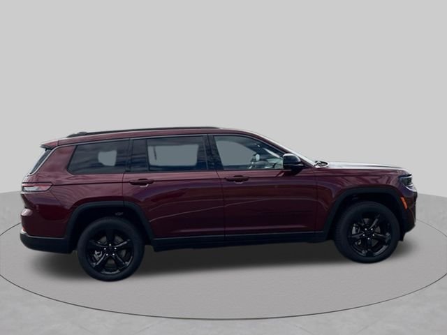 New 2026 Velvet Red Pearl-Coat Exterior Paint Jeep Limited image 7
