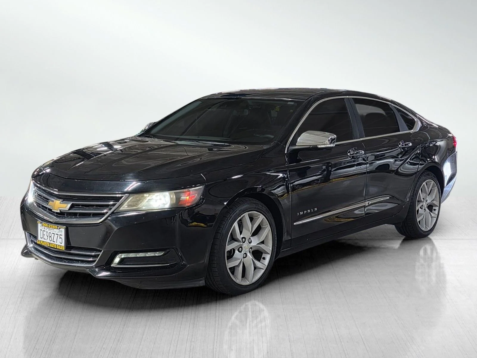Used 2015 Black Chevrolet LTZ image 3