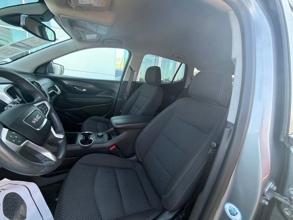Used 2023 Silver GMC SLE image 28