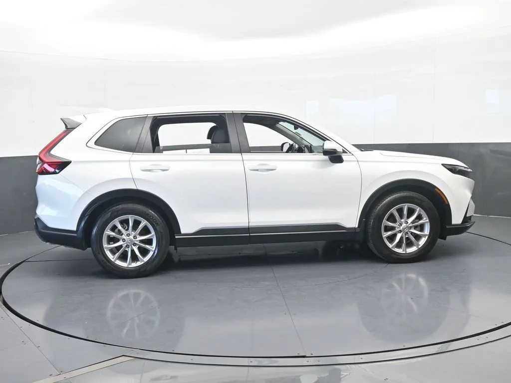 Used 2024 White Honda EX-L image 6