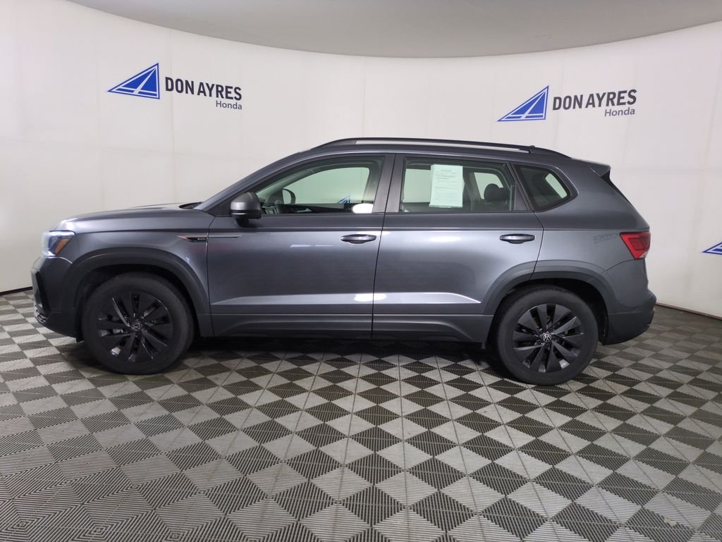 Used 2022 Platinum Gray Metallic Volkswagen 1.5T S image 2