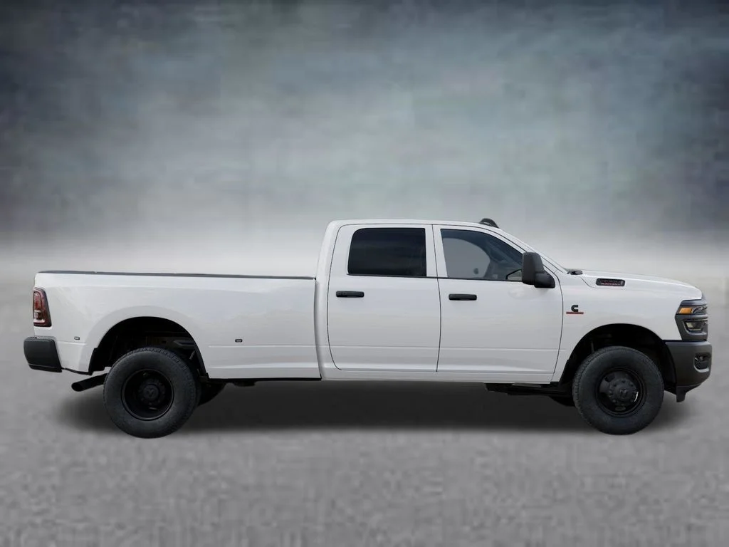 New 2026 Bright White Clear-Coat Exterior Paint RAM Tradesman image 21