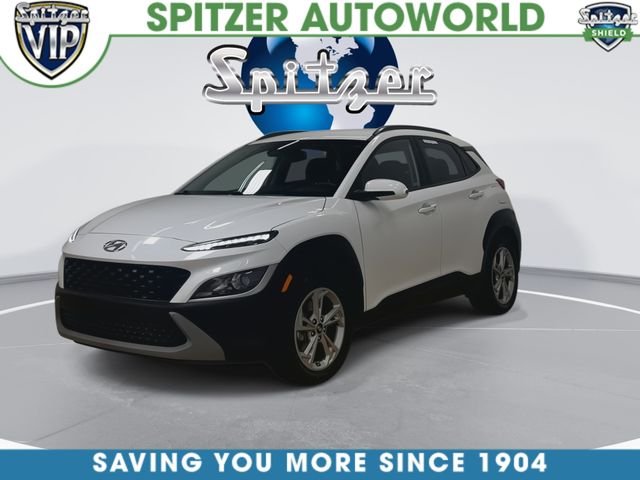 Used 2023 White Hyundai SEL image 4