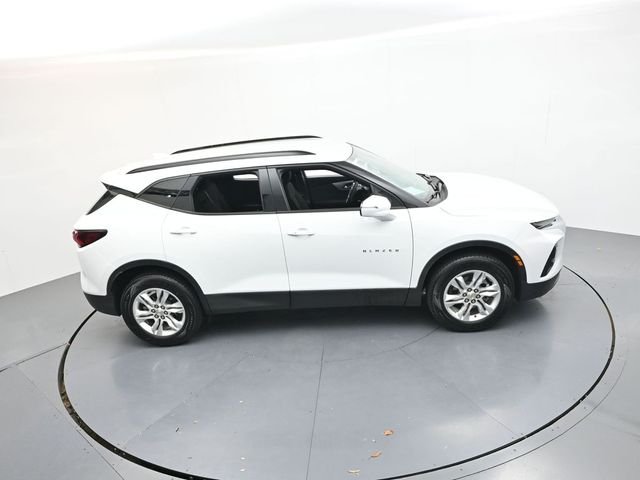 Used 2022 Summit White Chevrolet LT image 42