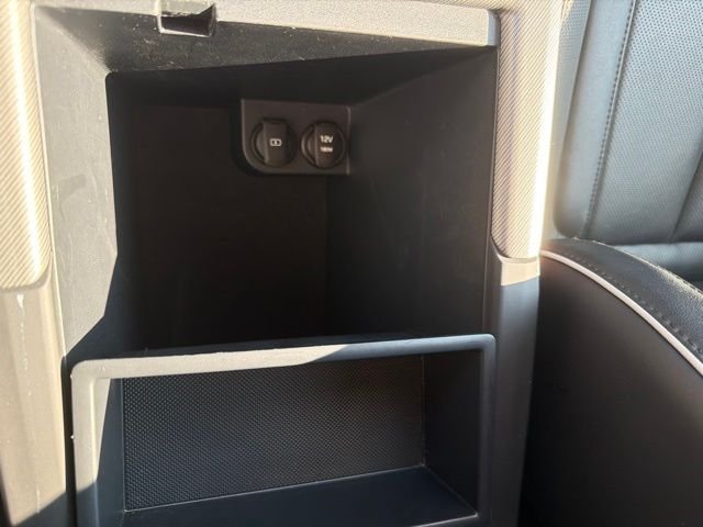 Used 2024 White Hyundai SEL image 39