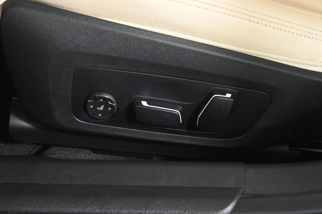 New 2026 Gray BMW 330i xDrive image 27