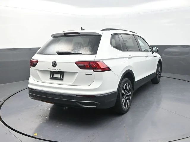 Used 2022  Volkswagen 2.0T S image 9