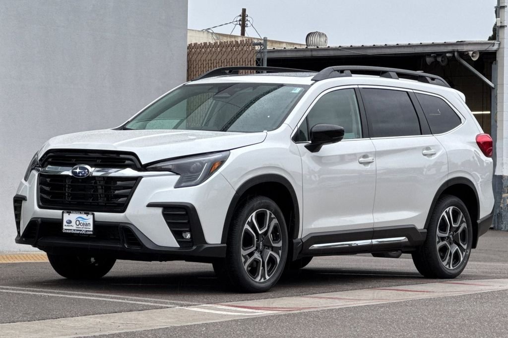 New 2026 CRYSTAL WHITE PEARL Subaru Limited 7-Passenger image 9