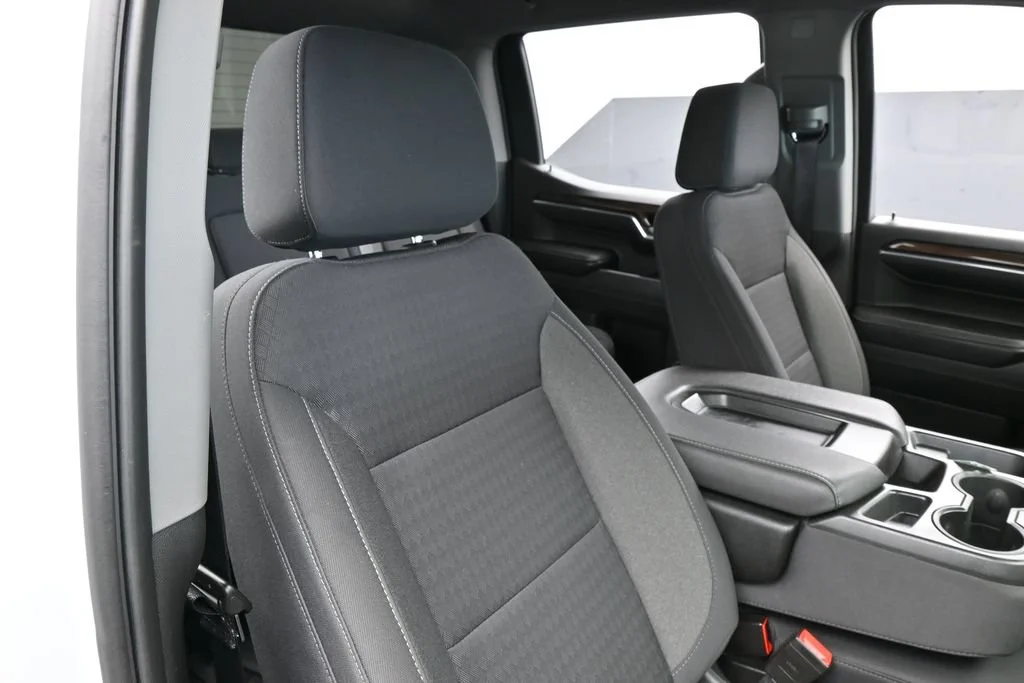 Used 2023 Summit White Chevrolet LT image 41