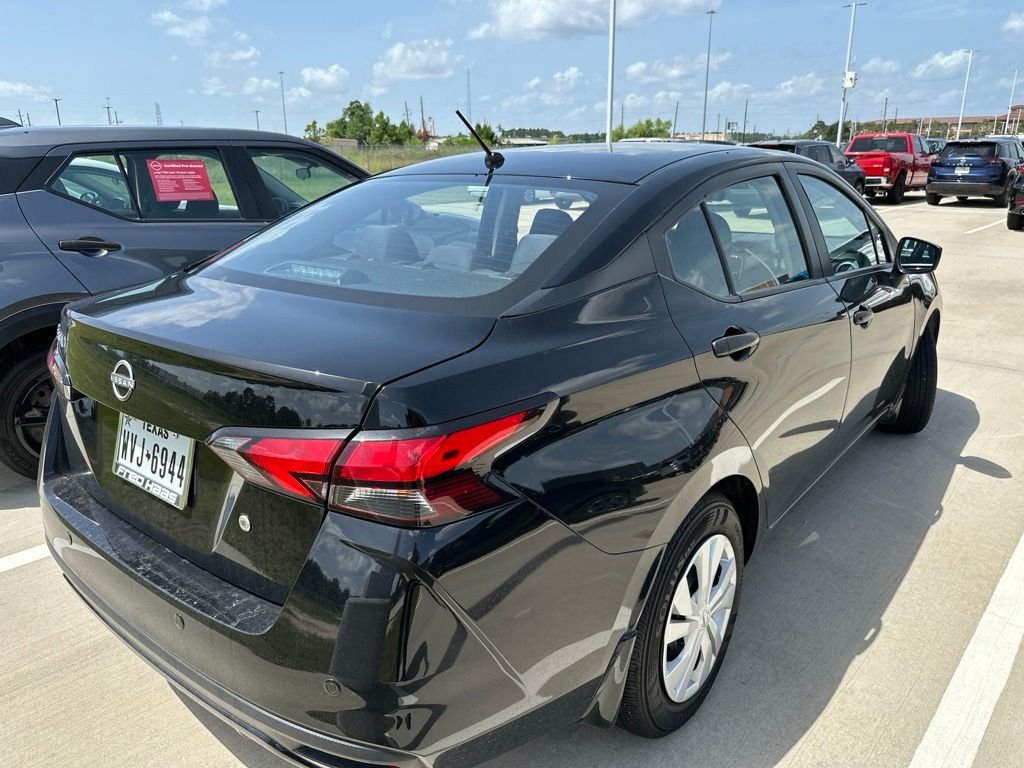 Certified Used 2025 Black Nissan 1.6 S image 2
