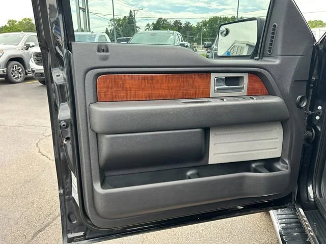Used 2010  Ford XL image 23