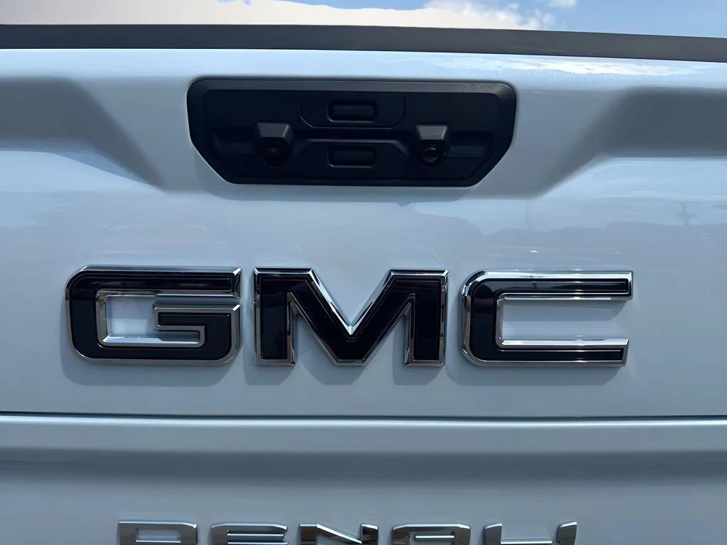 New 2026 Glacier White Tricoat GMC Denali Ultimate image 35