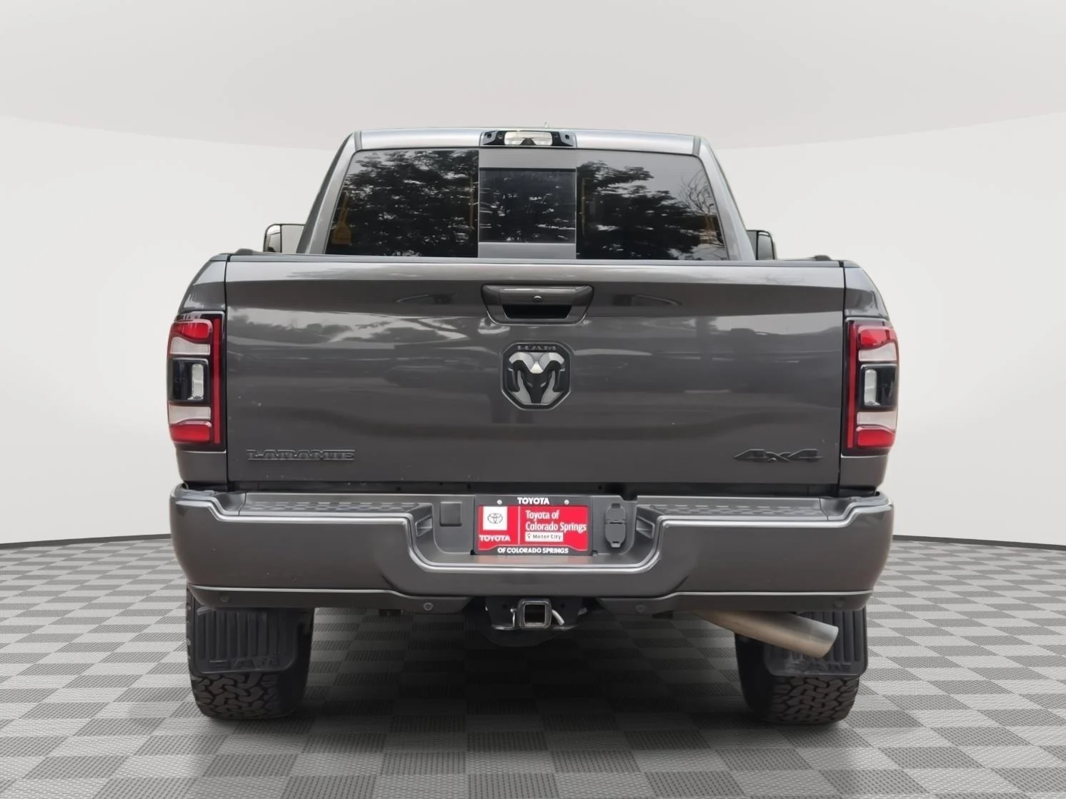 Used 2021 Granite Crystal Metallic Clearcoat Ram Laramie image 6