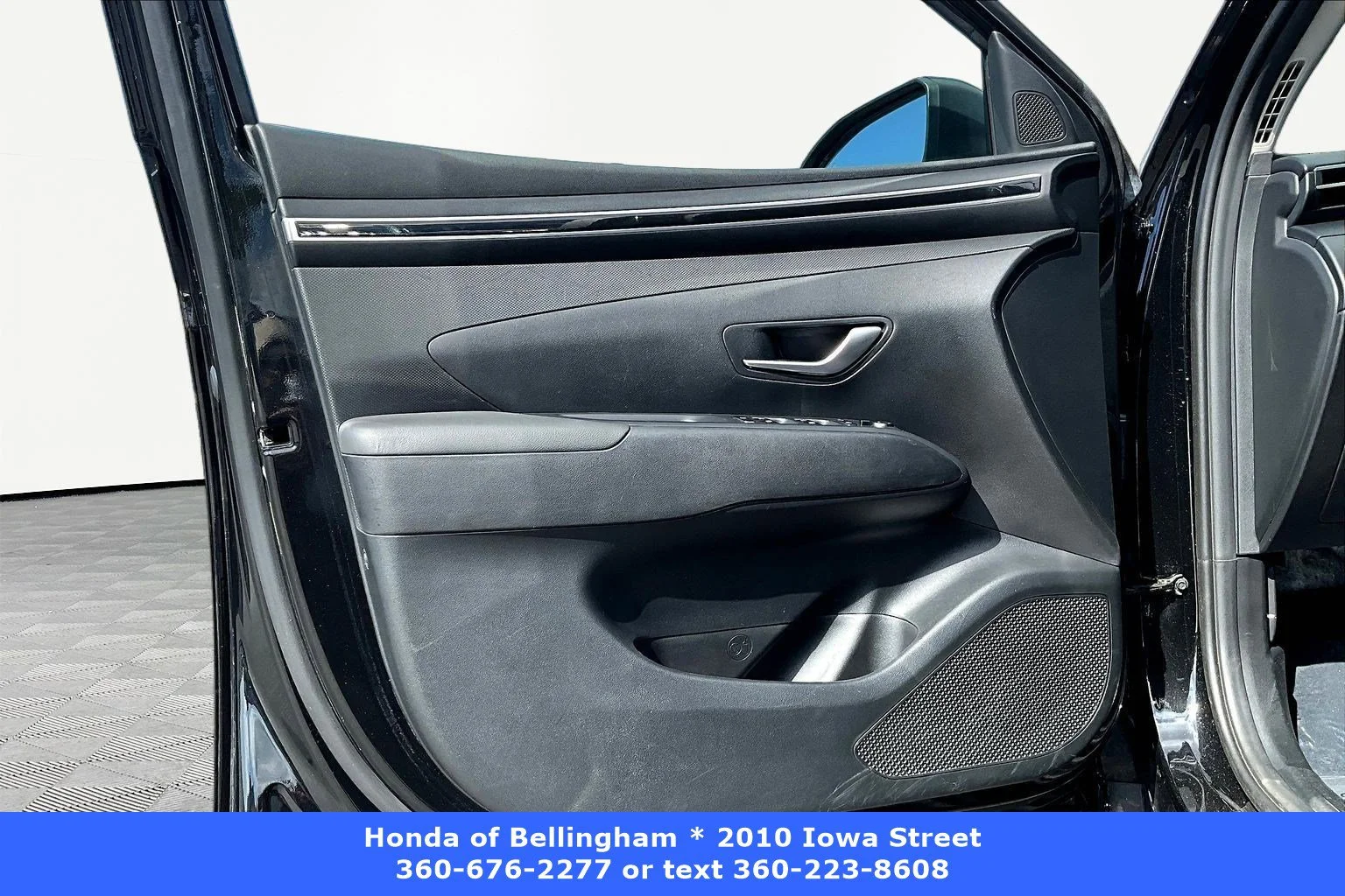 Used 2022 Phantom Black Hyundai SEL image 17