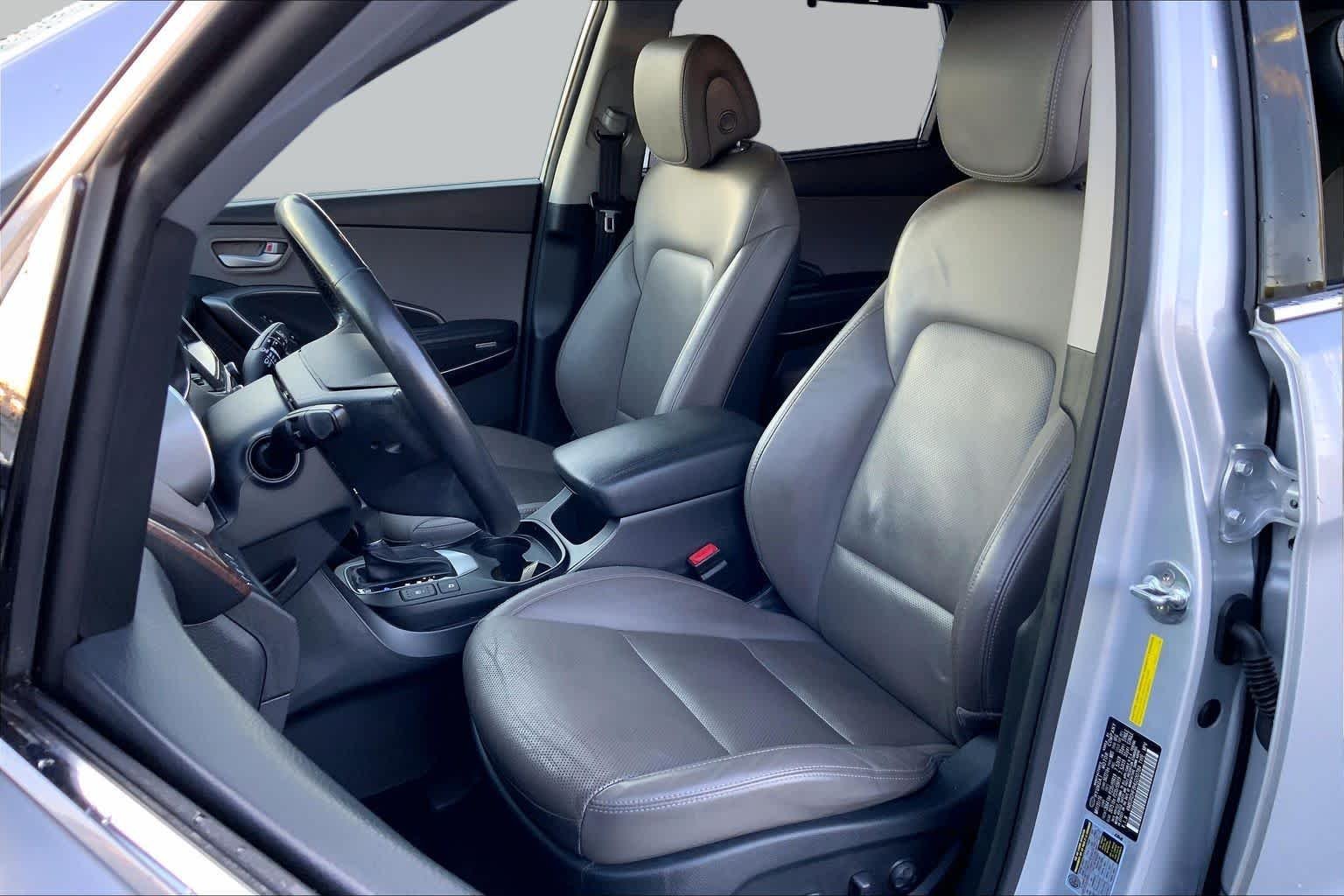 Used 2017 Circuit Silver Hyundai Limited Ultimate image 8