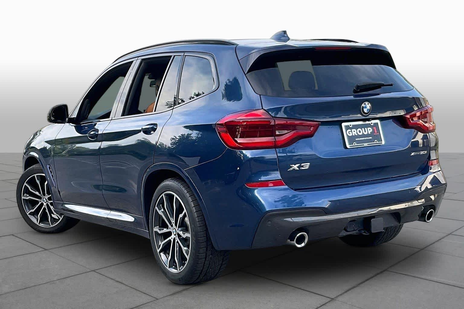 Used 2019 Phytonic Blue Metallic BMW xDrive30i image 11