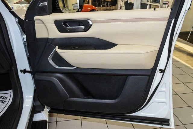 2025 Nissan Armada Platinum Reserve - Photo 25