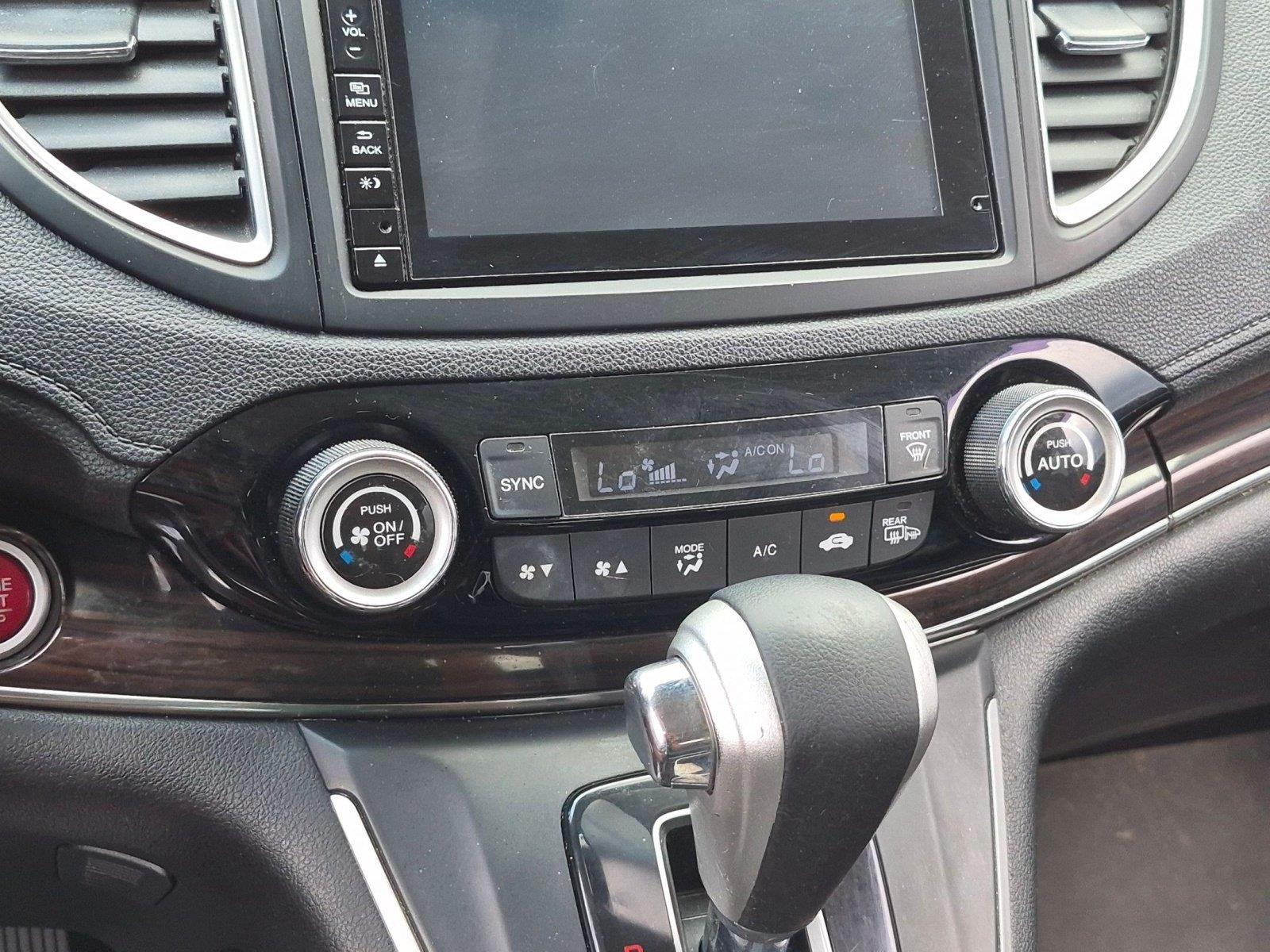 Used 2015 Crystal Black Pearl Honda Touring image 14