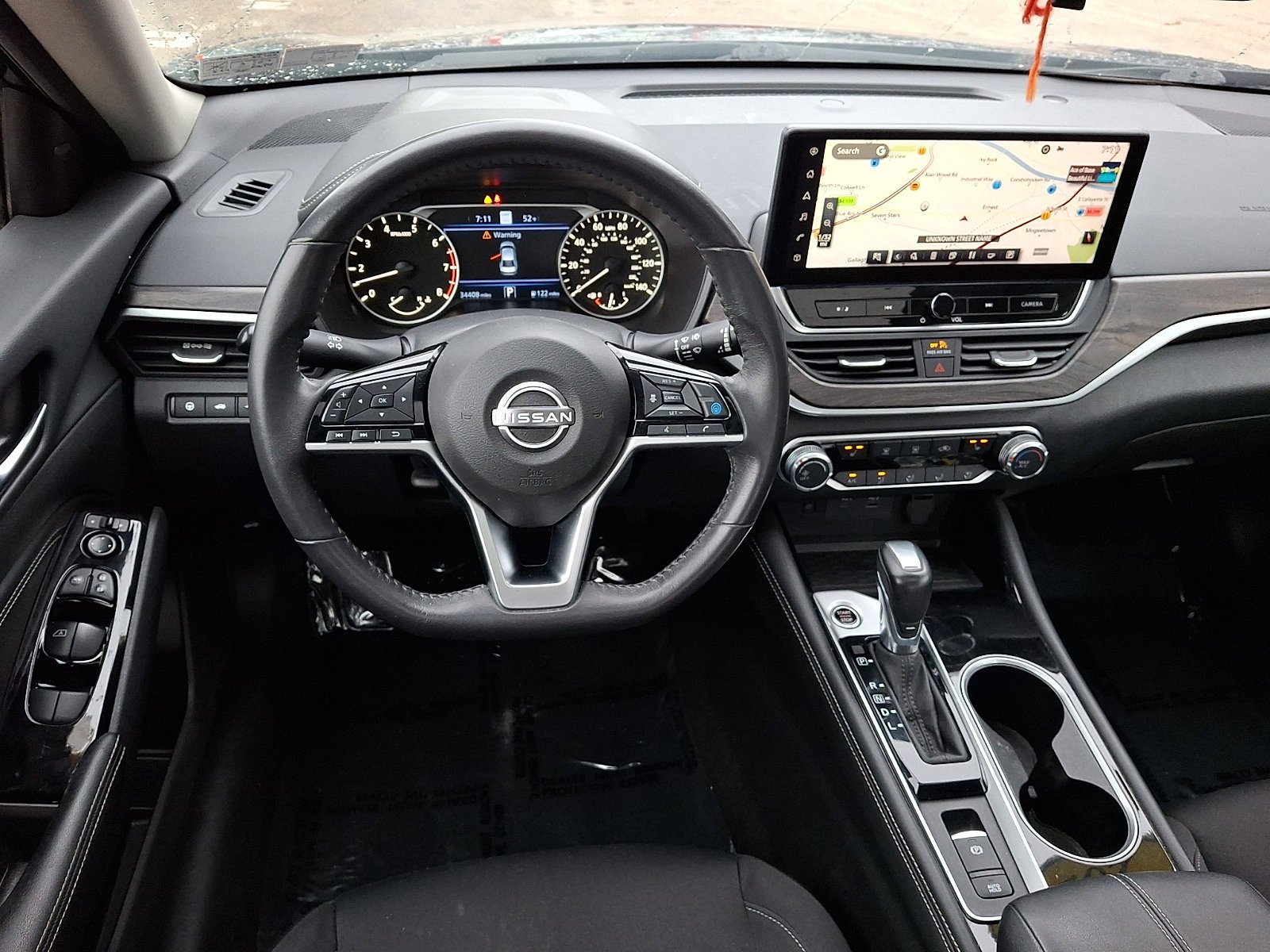 Used 2023 Super Black Nissan 2.5 SV image 10