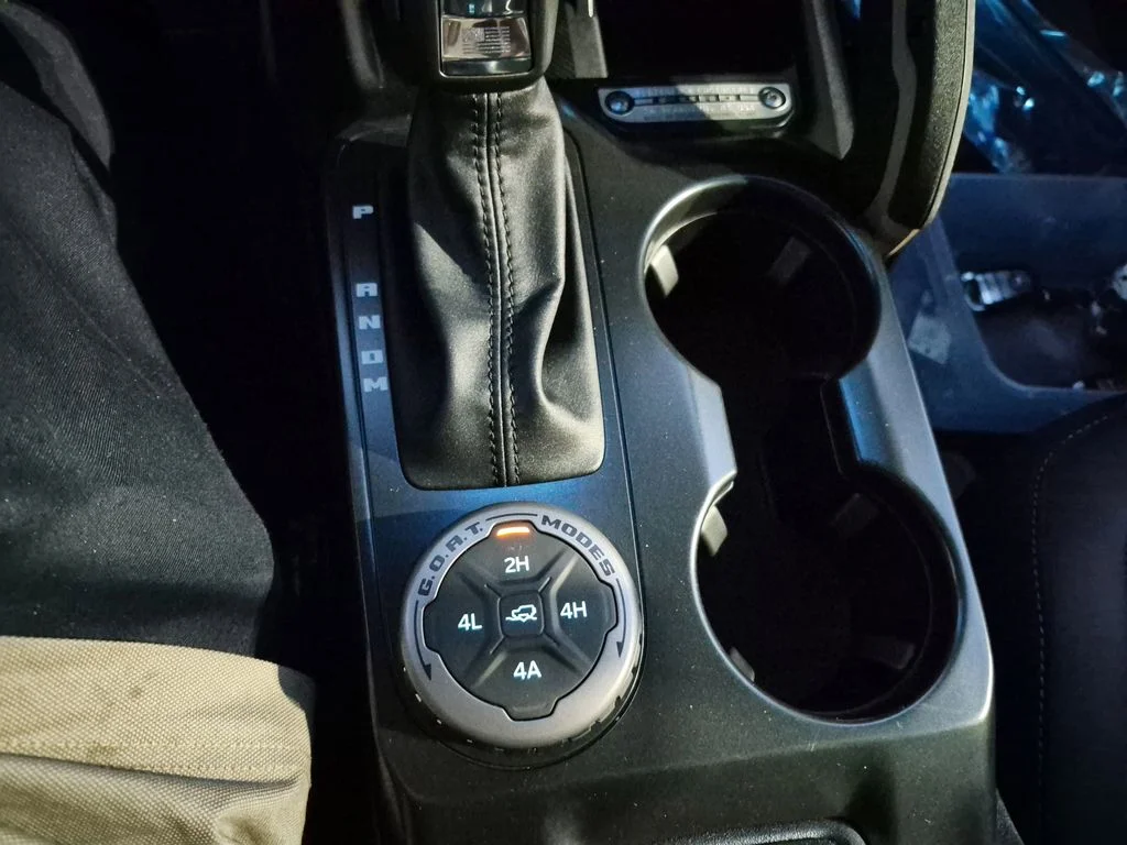 New 2025 Velocity Blue Metallic Ford Badlands® image 29