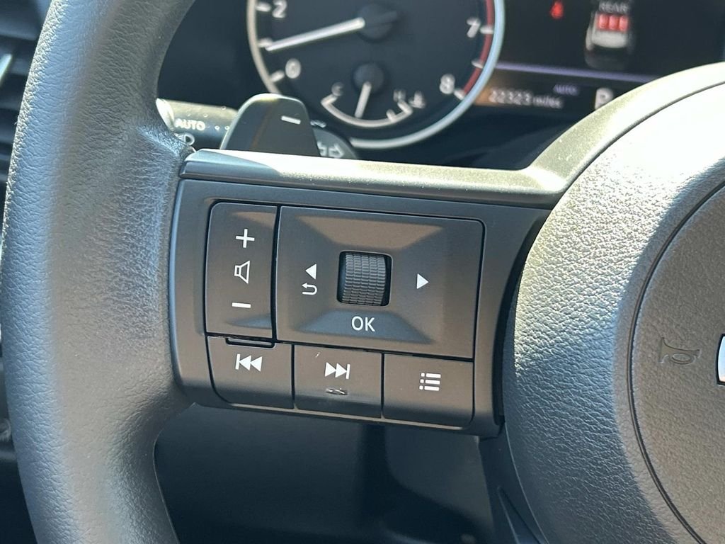 Used 2024 Blue Nissan SV image 21
