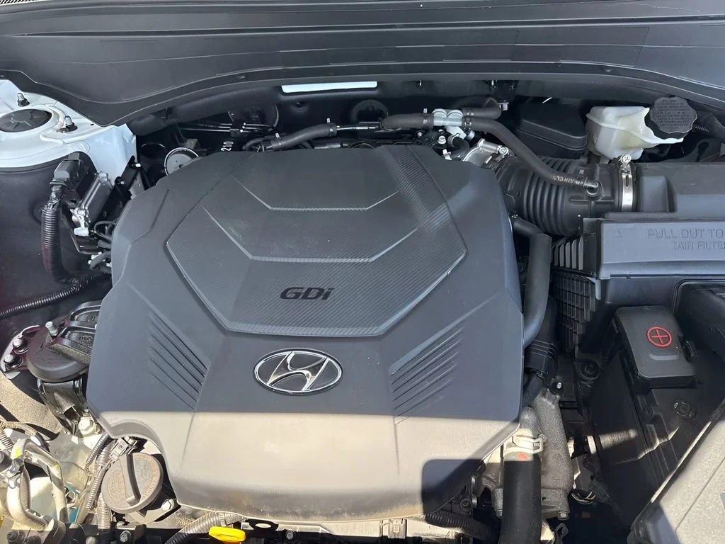 Used 2025  Hyundai Calligraphy Night Edition image 10