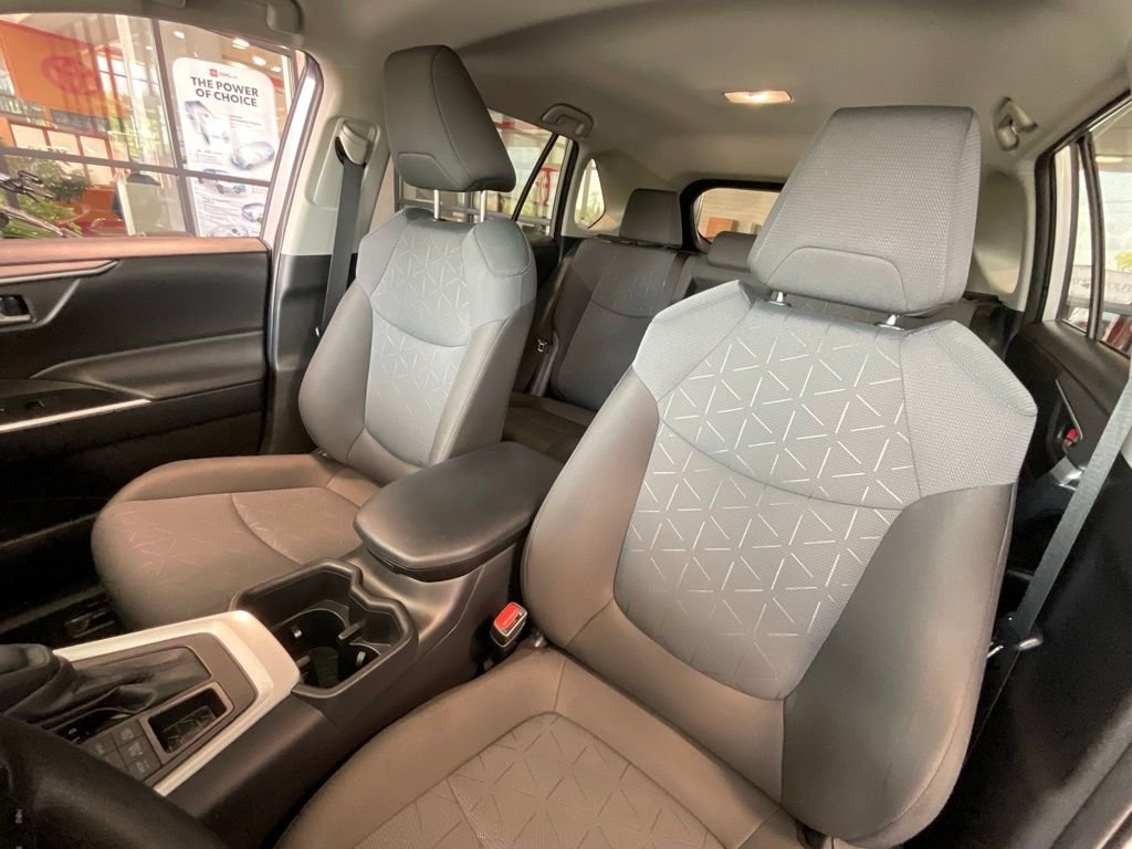 Certified Used 2025 Silver Toyota XLE image 9