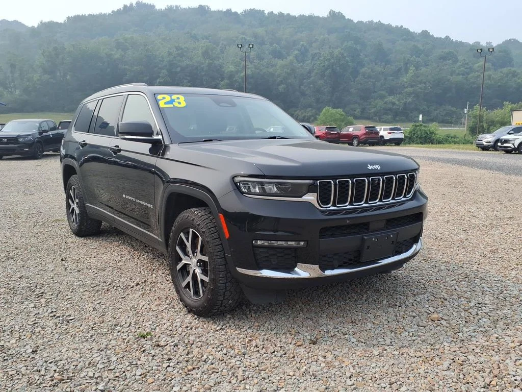 Used 2023 Black Jeep Limited image 2
