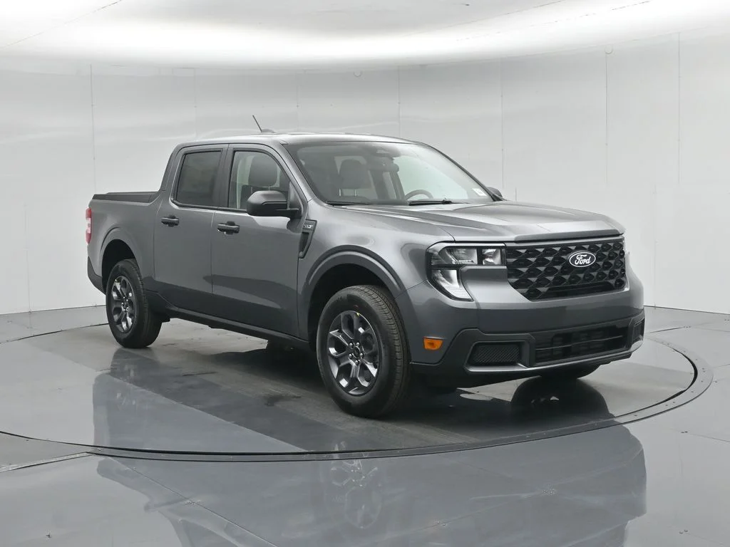 New 2026 Carbonized Gray Metallic Ford XLT image 54
