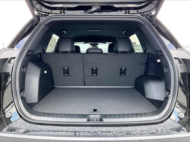 2027 Chevrolet Equinox LT - Photo 15