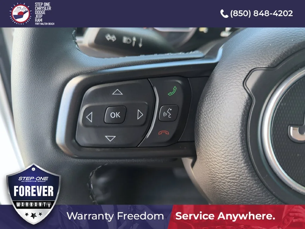 Used 2025 White Jeep Rubicon X image 21
