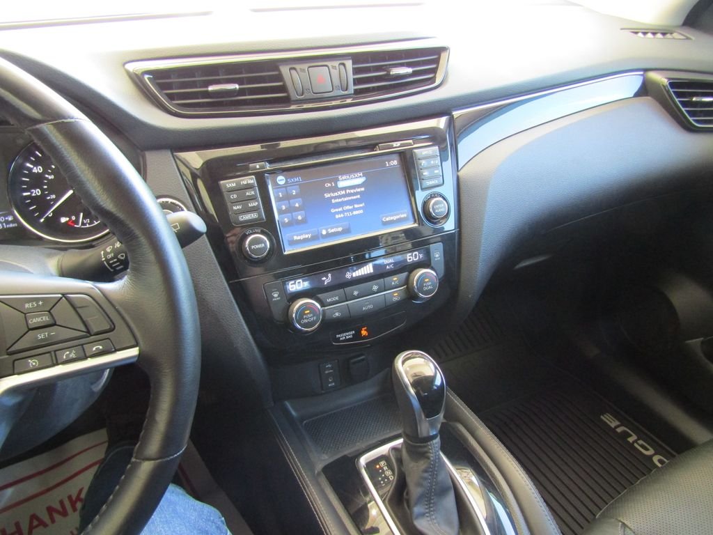Used 2017 Black Nissan SL image 24