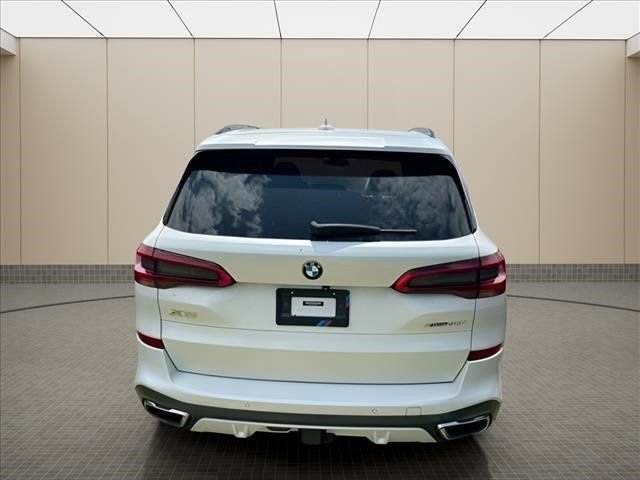 Used 2019 White BMW xDrive50i image 16