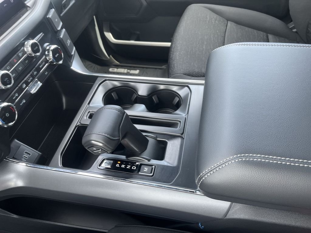 New 2026 Carbonized Gray Metallic Ford XLT image 20