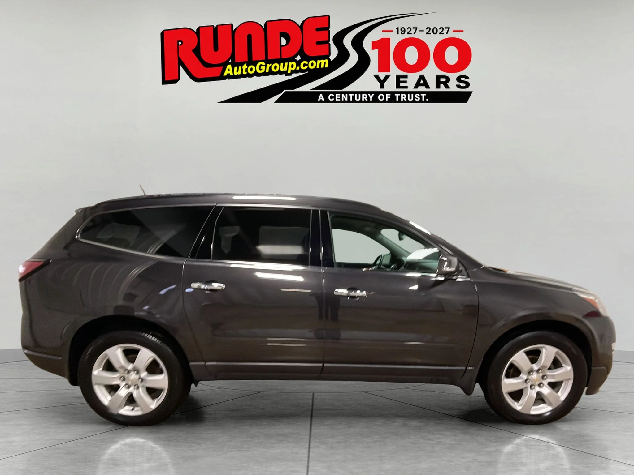 Used 2017 Tungsten Metallic Chevrolet LT image 6