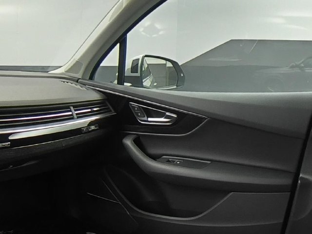 Used 2019 Silver Audi 55 Prestige image 40