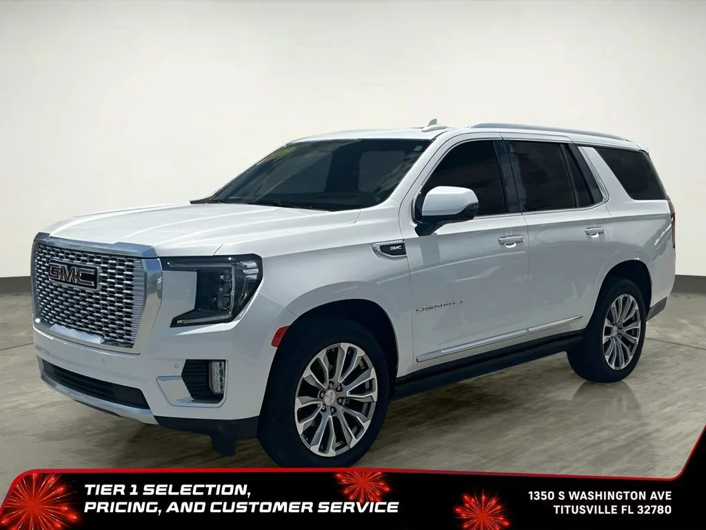 Used 2022 White Frost Tricoat GMC Denali image 2