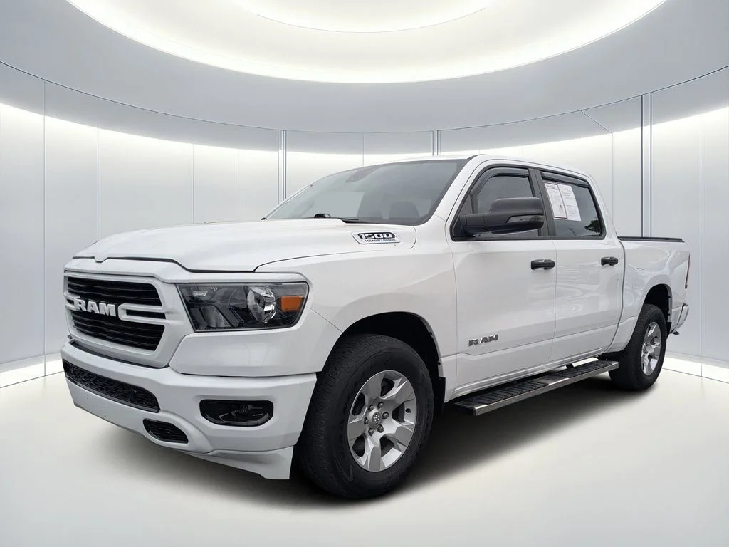 Certified Used 2023 White Ram Big Horn/Lone Star image 7