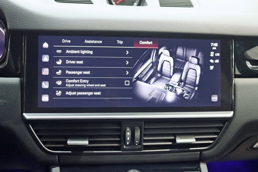 2022 Porsche Cayenne Platinum Edition - Photo 25