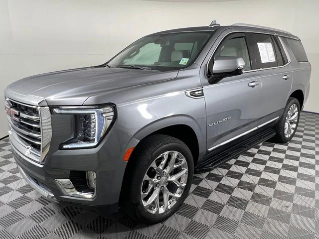 Used 2021 Gray GMC SLT image 3