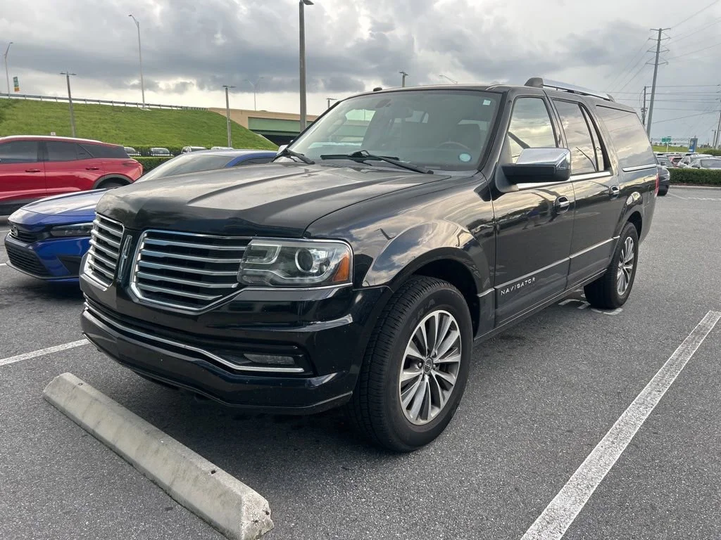 2016 Lincoln Navigator 4x2 L Select's photo