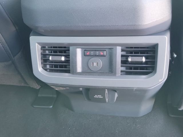 New 2026 Avalanche Ford F-250® Lariat® image 24