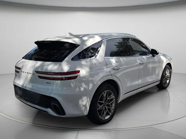 Used 2022 White Genesis 2.5T image 6