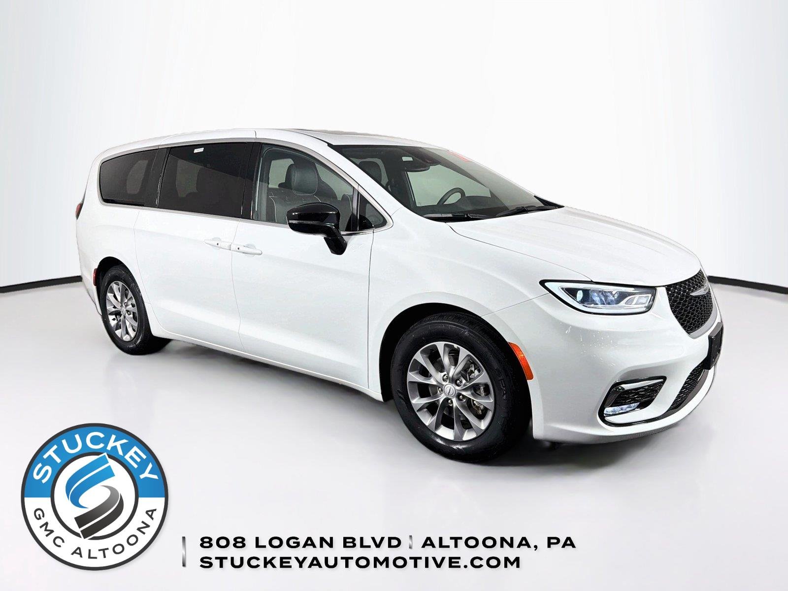 2026 Chrysler Pacifica