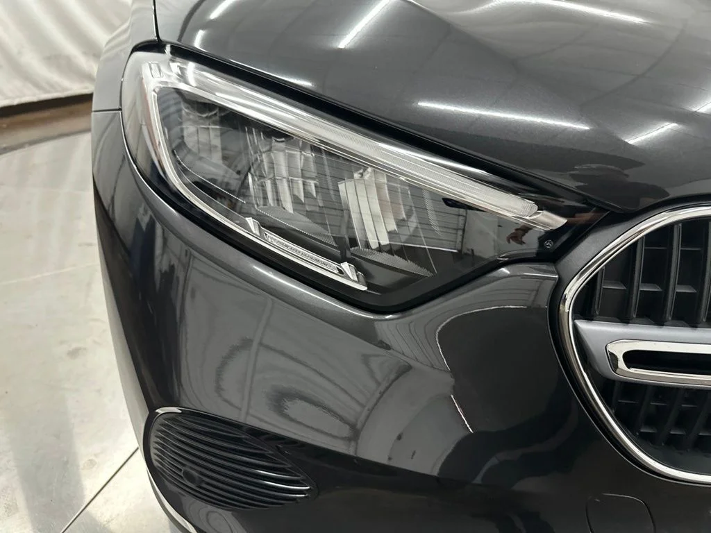 New 2027 Gray Mercedes-Benz GLC 300 image 10