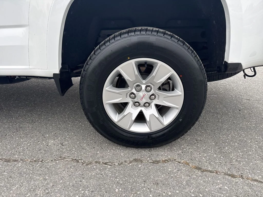 Used 2018 White GMC SLE1 image 26