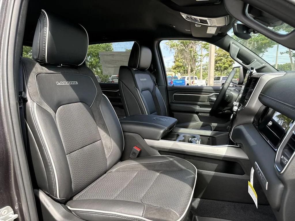 2026 RAM 1500 Laramie - Photo 26