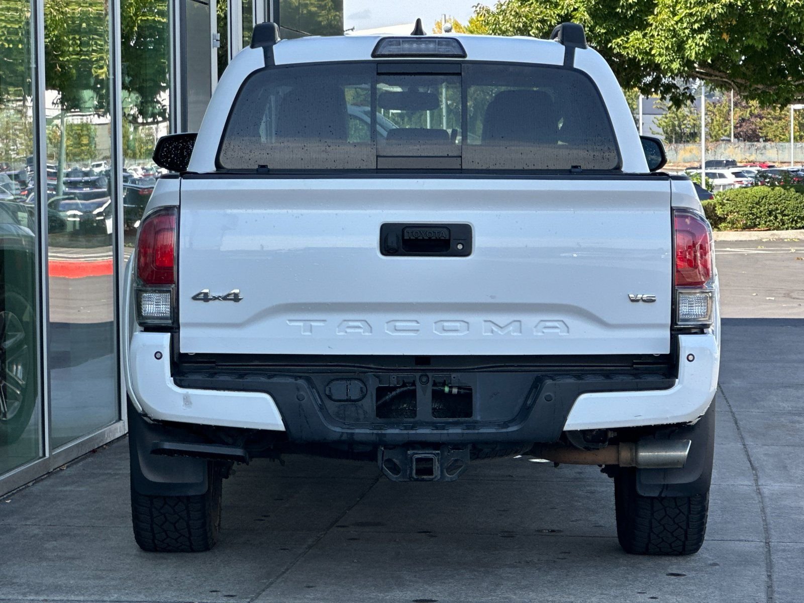Used 2017 Super White Toyota Limited image 3