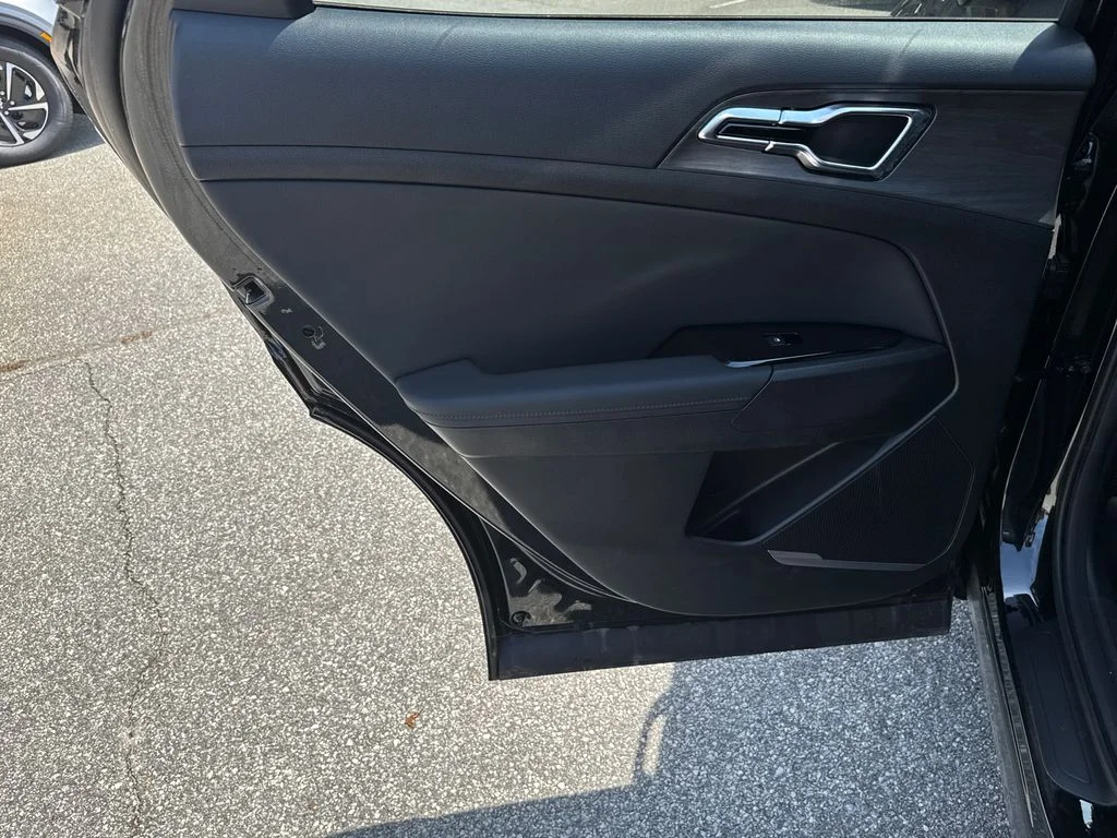 New 2024 Fusion Black Kia X-Line image 22
