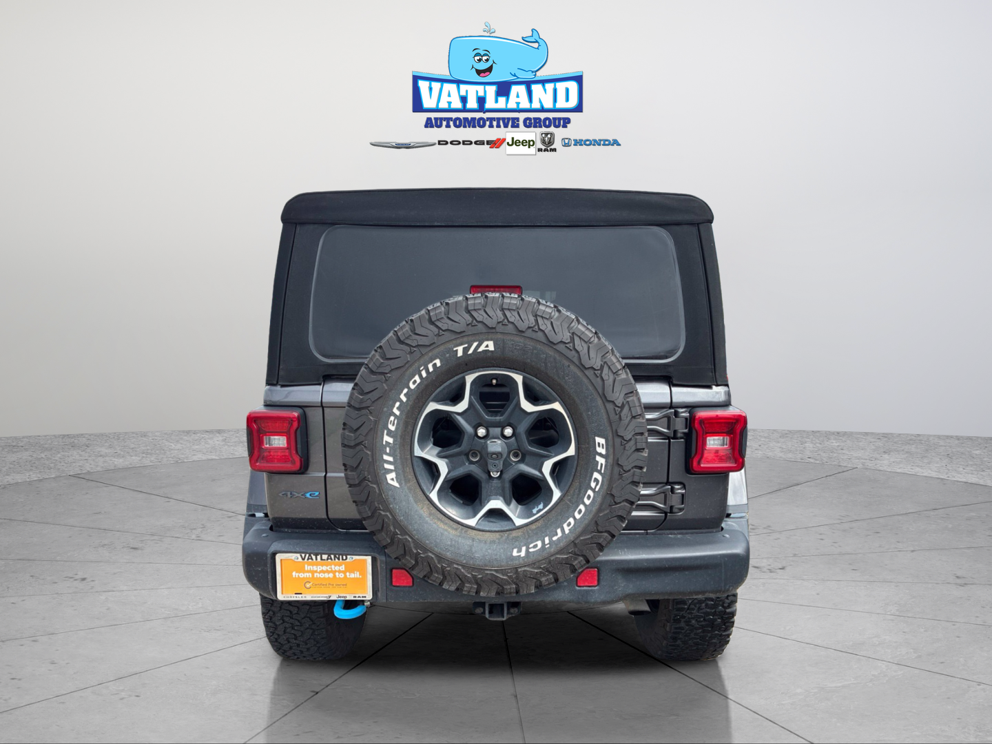 Used 2021 Gray Jeep Unlimited Rubicon 4xe image 4
